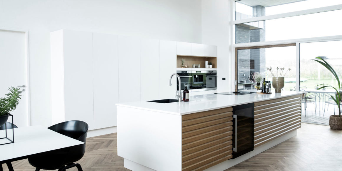 bilde av kjøkken fra aubo modell oak lineitt ferdige kjøkken.