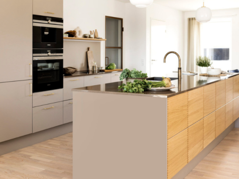 Slik velger du riktig kjøkken Kjøkkenspesialist og salgssjef for kjøkken hos Montér Helene Gilje, gir deg de beste tipsene – og tabbene du bør unngå.